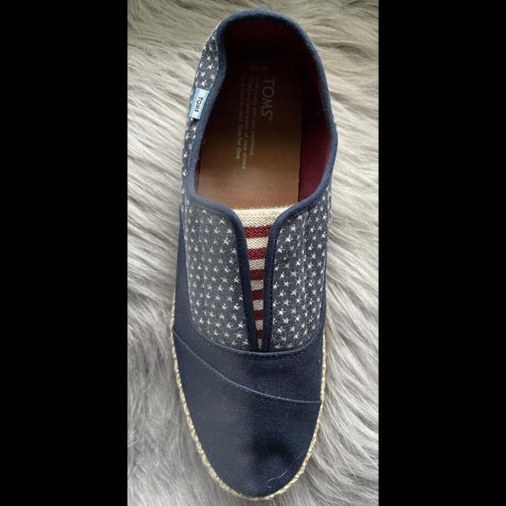 TOMS Navy Blue Stars Americana Patriotic Slip On Shoes Women’s 10